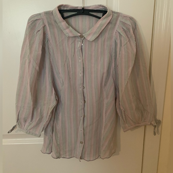 Elegant Striped Button-Down Shirt - Picture 1 of 2